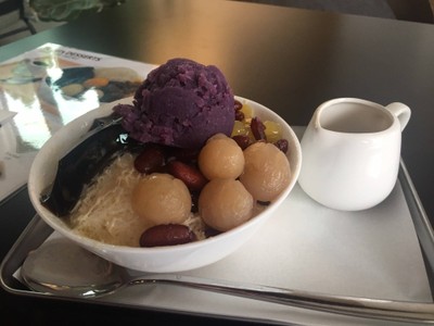 อาหาร หรือ เครื่องดื่ม