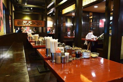 บรรยากาศ Bankara Ramen สุขุมวิท 39