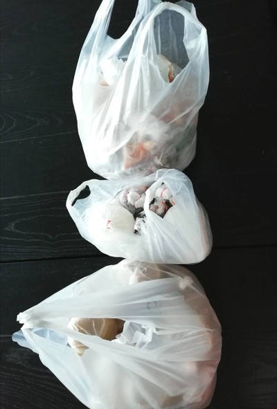 อาหาร หรือ เครื่องดื่ม