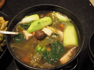 แกงเห็ดสามอย่าง