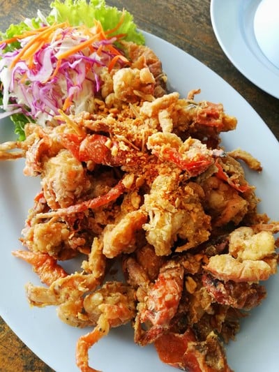 ปูนิ่มทอดกระเทียม