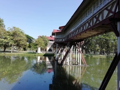 พระราชวังสนามจันทร์