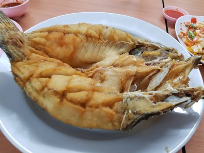 ปลากระพงทอดน้ำปลา