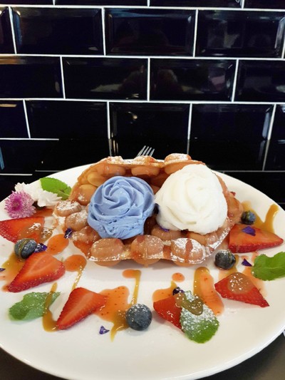 Enchanted Double Rose Waffle