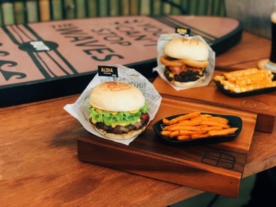 TEDDY's Burgers (เทดดี้ส์ บิ๊กเกอร์ เบอร์เกอร์) Sukhumvit 49 TEDDY's Burgers (เทดดี้ส์ บิ๊กเกอร์ เบอร์เกอร์) Sukhumvit 49