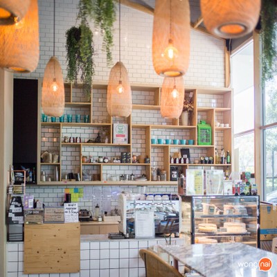 บรรยากาศ The Green Geek Habito Habito Mall, On Nut