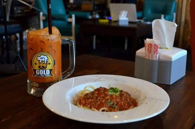 อาหาร หรือ เครื่องดื่ม