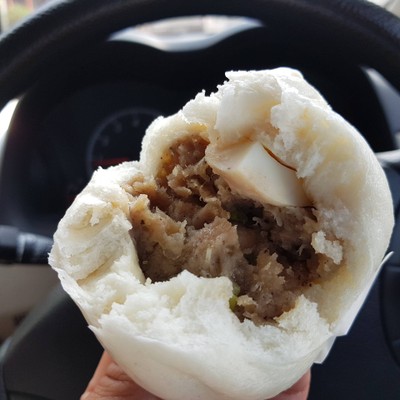 ซาลาเปาไส้หมูสับ