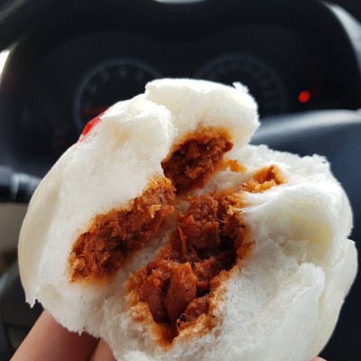 ซาลาเปาไส้หมูแดง