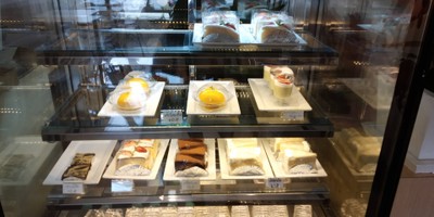 อาหาร หรือ เครื่องดื่ม