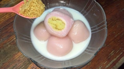 วิธีทำ บัวลอยไข่เต่าไส้เค็ม วิธีทำ บัวลอยไข่เต่าไส้เค็ม