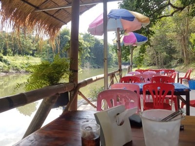 บรรยากาศ ครัวพรโสภีริมน้ำ