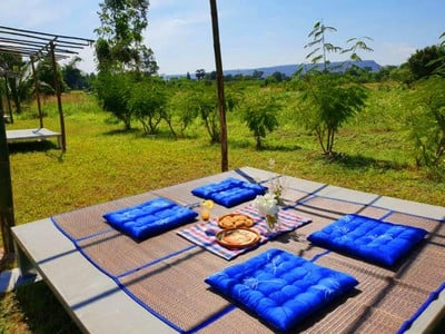 บ้านไร่อมรวัชรี