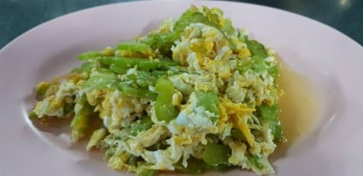 มะระผัดไข่