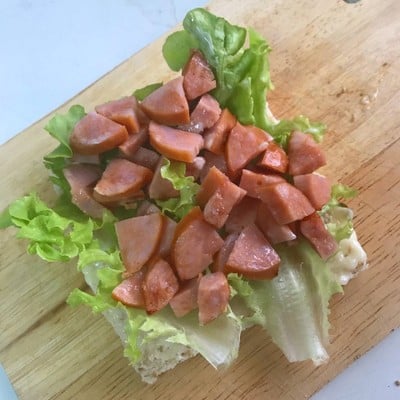 วิธีทำ แซนวิชไส้กรอกหมู