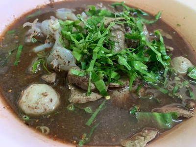 เกาเหลาเนื้อรวม น้ำตก