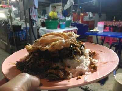 บอยคนเพชร อาหารตามสั่ง บอยคนเพชร อาหารตามสั่ง