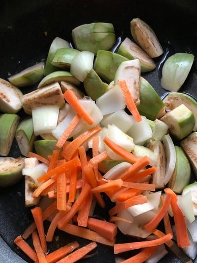 วิธีทำ เขียวหวานแห้งเต้าหู้สูตรไม่ใส่กะทิ