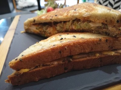 Tuna Melt Sandwich 140 บาท