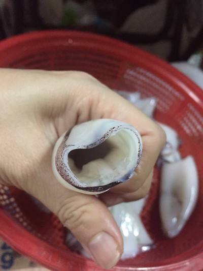 วิธีทำ ปลาหมึกยัดไส้ทะลัก วิธีทำ ปลาหมึกยัดไส้ทะลัก