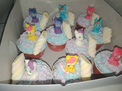 คัพเค้กยูนิคอร์น(เนื้อสปันจ์)