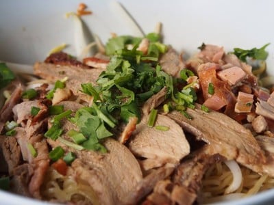 เมนูของร้าน ก๋วยเตี๋ยวเป็ดย่างบางลำภู เจ้าเก่า