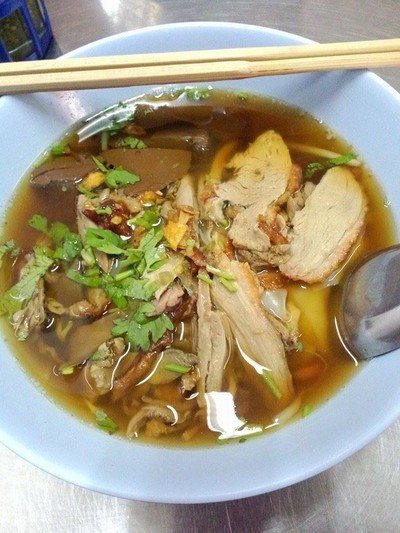 เมนูของร้าน ก๋วยเตี๋ยวเป็ดย่างบางลำภู เจ้าเก่า