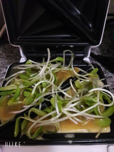 วิธีทำ ไข่เจียวต้นอ่อนทานตะวันไร้น้ำมัน วิธีทำ ไข่เจียวต้นอ่อนทานตะวันไร้น้ำมัน