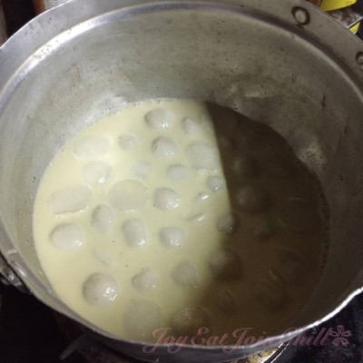 วิธีทำ ขนมจีนแกงเขียวหวานลูกชิ้น