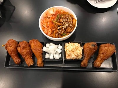 Bonchon Korean Fried Chicken (บอนชอนไก่ทอดเกาหลี) เซ็นทรัลบางนา