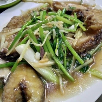 ปลาผัดขึ้นช่าย