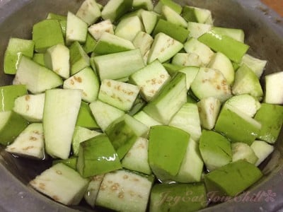 วิธีทำ ขนมจีนแกงเขียวหวานลูกชิ้น