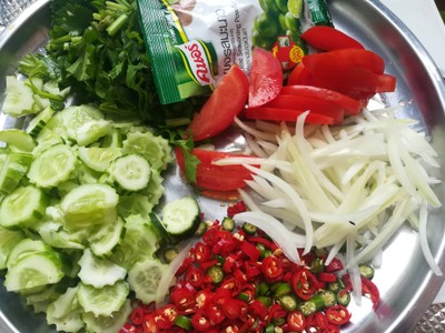 วิธีทำ ยำกุนเชียง วิธีทำ ยำกุนเชียง