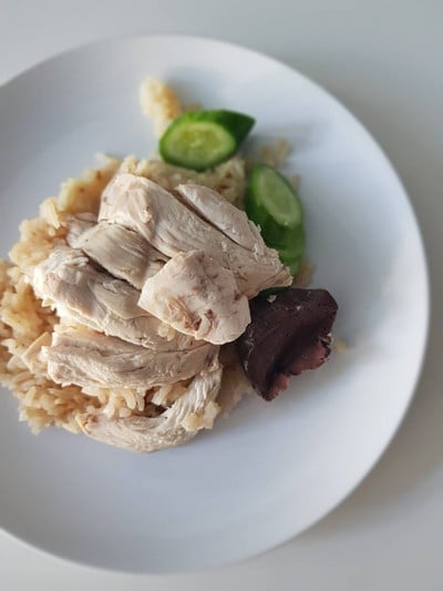 ข้าวมันไก่แม่ตุ๊กตา ข้าวมันไก่แม่ตุ๊กตา