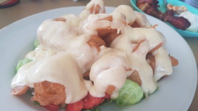 สลัดกุ้งกรอบ