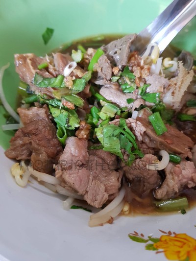 ก๋วยเตี๋ยวเนื้อ ศรเดชโภชนา (ศรเดชโภชนา (ยายม่อม)) ก๋วยเตี๋ยวเนื้อ ศรเดชโภชนา (ศรเดชโภชนา (ยายม่อม))
