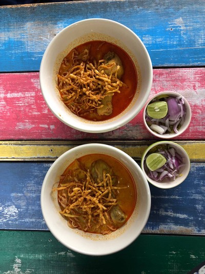 ข้าวซอยไก่