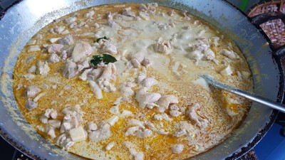 วิธีทำ แกงเขียวหวานหน่อไม้ไก่ วิธีทำ แกงเขียวหวานหน่อไม้ไก่