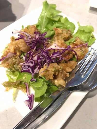 ยำเอ็นไก่ทอด