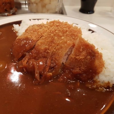 ข้าวหมูทอดแกงกะหรี่