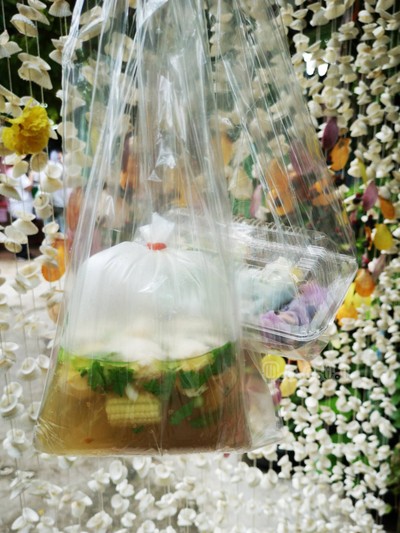 ขนมจีนเส้นสดบ้านปิ่นแก้ว (KHANOM CHIN SEN SOT BAN PINKAEO) ขนมจีนเส้นสดบ้านปิ่นแก้ว (KHANOM CHIN SEN SOT BAN PINKAEO)