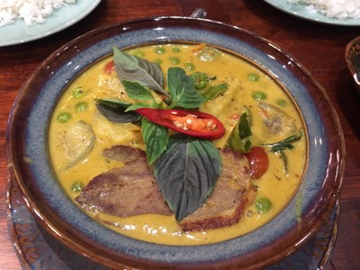 แกงเผ็ดเป็ดย่าง