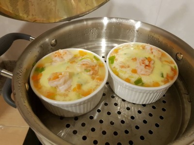 วิธีทำ ไข่ตุ๋นนมสดชีสกุ้งแซ่บ 🥚 วิธีทำ ไข่ตุ๋นนมสดชีสกุ้งแซ่บ 🥚