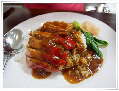 ข้าวหน้าเป็ดหมูกรอบ