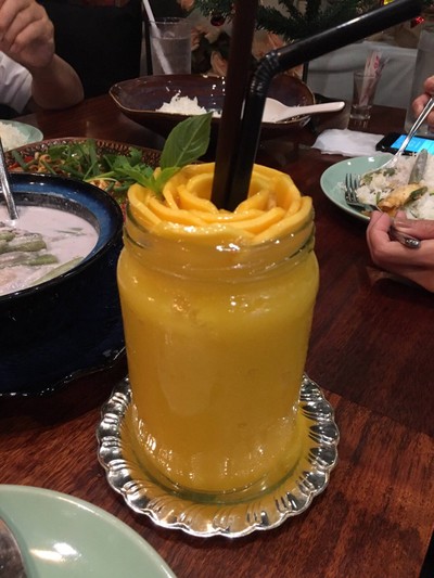 ไม่เป็นสัปปะรด (มะม่วง+เสาวรส)