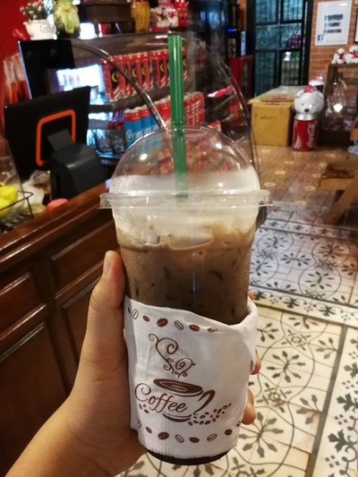 อาหาร หรือ เครื่องดื่ม