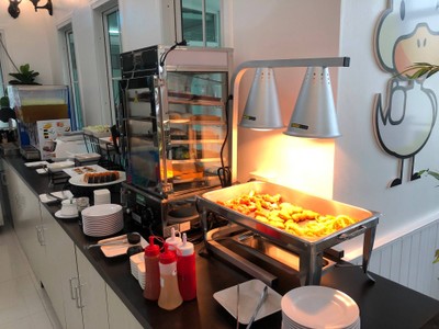 อาหาร หรือ เครื่องดื่ม