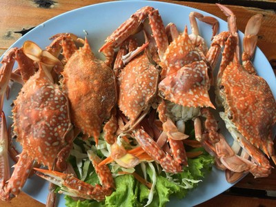 อาหาร หรือ เครื่องดื่ม