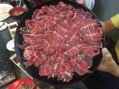 เนื้ออีกแบบ จำไม่ได้ว่าส่วนไหน แต่อร่อย