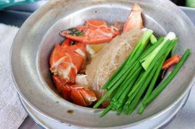 สมศักดิ์ปูอบ (SomsakPuob) ลาดหญ้า สมศักดิ์ปูอบ (SomsakPuob) ลาดหญ้า